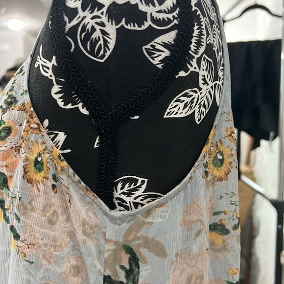 MAEVE by ANTHROPOLOGIE Floral Sheer Ruffle Asymmetrical top - Picture 7 of 12